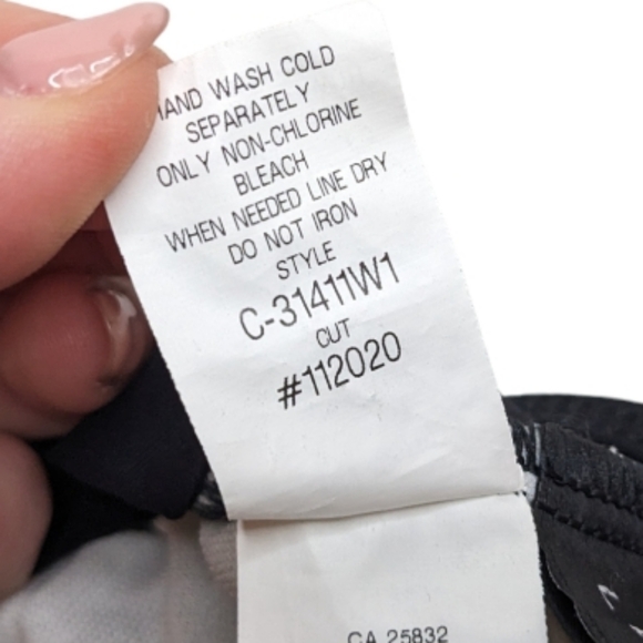 La Blanca Black & White Polka Dot One-Piece Swimsuit Size 14 🌊✨ - Picture 13 of 16